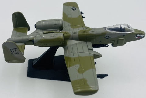 Samolot Fairchild Republic A-10 Thunderbolt model podstawka METAL Motormax Samolot Fairchild Republic A-10 Thunderbolt model podstawka METAL Motormax