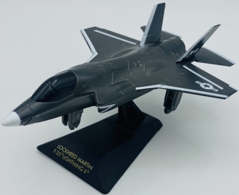 Samolot Lockheed Martin F-35 Lightning II model podstawka METAL Motormax Samolot Lockheed Martin F-35 Lightning II model podstawka METAL Motormax