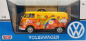 VW Type 2 T1 Flower Power 1:24 Motormax 79563 pomarańczowy