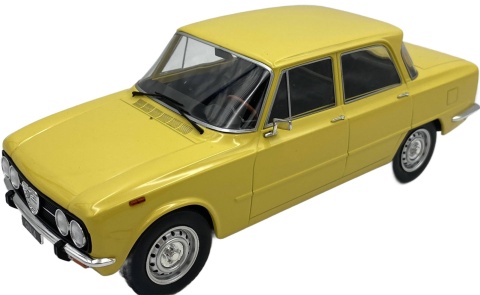 Alfa Romeo Giulia Nuova Super 1974 1:18 model MCG 18334 żółty Alfa Romeo Giulia Nuova Super 1974 1:18 model MCG 18334 żółty