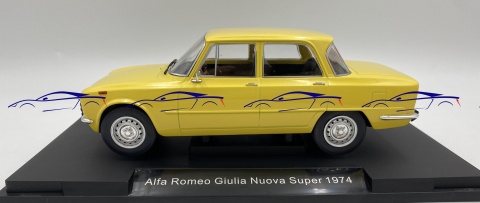 Alfa Romeo Giulia Nuova Super 1974 1:18 model MCG 18334 żółty Alfa Romeo Giulia Nuova Super 1974 1:18 model MCG 18334 żółty
