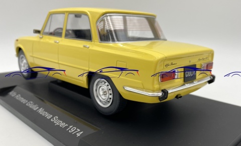 Alfa Romeo Giulia Nuova Super 1974 1:18 model MCG 18334 żółty Alfa Romeo Giulia Nuova Super 1974 1:18 model MCG 18334 żółty