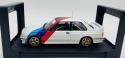 BMW M3 E30 (1989) model WB124244 METAL WhiteBox 1:24 biały