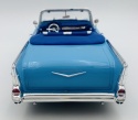 Chevrolet Bel Air 1957 1:18 model Motormax 73175 niebieski