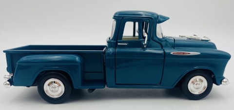 Chevy 3100 Stepside Pickup 1957 model 1:24 Motormax 79381 turkusowy Chevy 3100 Stepside Pickup 1957 model 1:24 Motormax 79381 turkusowy