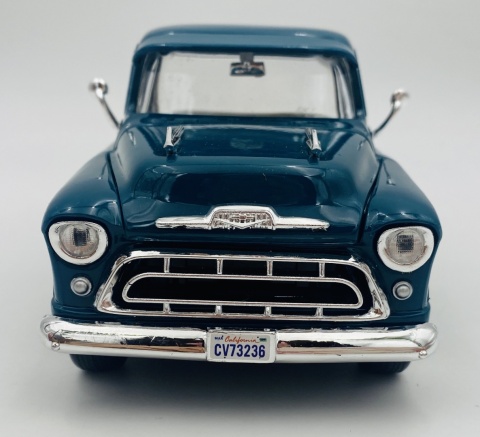 Chevy 3100 Stepside Pickup 1957 model 1:24 Motormax 79381 turkusowy Chevy 3100 Stepside Pickup 1957 model 1:24 Motormax 79381 turkusowy