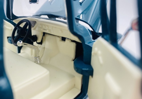 Chevy 3100 Stepside Pickup 1957 model 1:24 Motormax 79381 turkusowy Chevy 3100 Stepside Pickup 1957 model 1:24 Motormax 79381 turkusowy