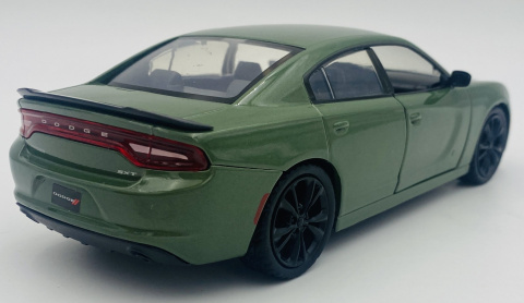 DODGE Charger SXT 2023 model 1:24 Motormax 79387 zielony DODGE Charger SXT 2023 model 1:24 Motormax 79387 zielony