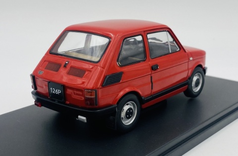 Fiat 126p maluch model 124249 WhiteBox 1:24 czerwony