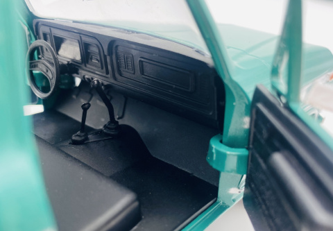 Ford F-150 Custom Pickup 1977 1:24 Motormax 79386 zielony Ford F-150 Custom Pickup 1977 1:24 Motormax 79386 zielony