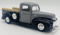 Ford Pickup Jailbar 1942-1947 1:24 Motormax 79388 szary