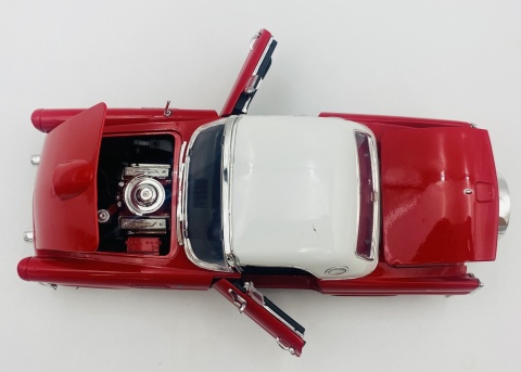 Ford Thunderbird 1956 1:18 model Motormax 73176 czerwony Ford Thunderbird 1956 1:18 model Motormax 73176 czerwony
