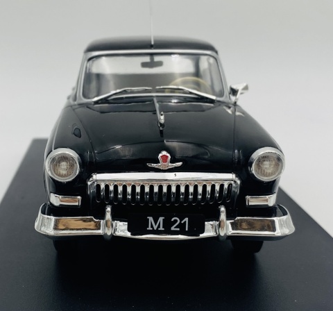 GAZ Wołga Wolga M 21 (1960) model WB124245 METAL WhiteBox 1:24 czarny GAZ Wołga Wolga M 21 (1960) model WB124245 METAL WhiteBox 1:24 czarny