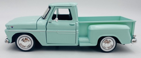 GMC C1000 Fenderside 1966 Pickup 1:24 Motormax 79379 jasny zielony GMC C1000 Fenderside 1966 Pickup 1:24 Motormax 79379 jasny zielony
