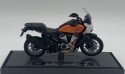 HARLEY-DAVIDSON Pan America 1250 2021 1:18 Maisto pomarańczowy