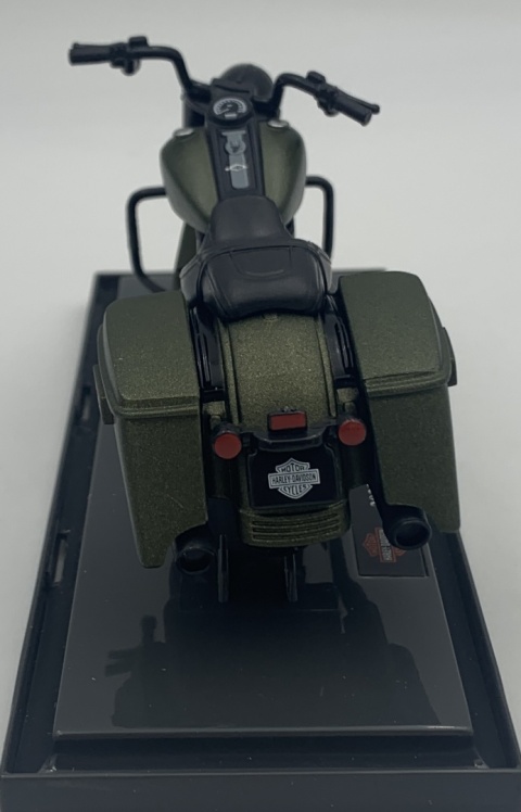HARLEY-DAVIDSON Road King Special 2022 1:18 Maisto zielony HARLEY-DAVIDSON Road King Special 2022 1:18 Maisto zielony