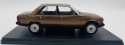 Peugeot 305 (1975) model WB124243 METAL WhiteBox 1:24 brązowy