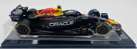 RB19 F1 RedBull 2023 #1 Verstappen gablotka Bburago model 1:24 RB19 F1 RedBull 2023 #1 Verstappen gablotka Bburago model 1:24