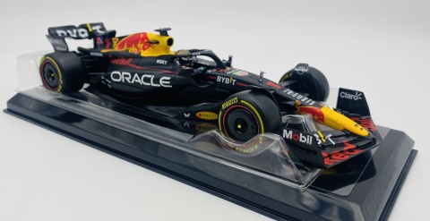 RB19 F1 RedBull 2023 #1 Verstappen gablotka Bburago model 1:24 RB19 F1 RedBull 2023 #1 Verstappen gablotka Bburago model 1:24