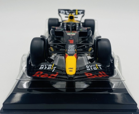 RB19 F1 RedBull 2023 #1 Verstappen gablotka Bburago model 1:24 RB19 F1 RedBull 2023 #1 Verstappen gablotka Bburago model 1:24
