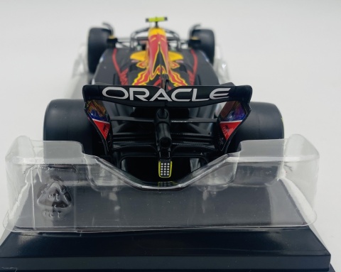 RB19 F1 RedBull 2023 #11 Sergio Perez GP MIAMI gablotka Bburago 1:24 RB19 F1 RedBull 2023 #11 Sergio Perez GP MIAMI gablotka Bburago 1:24