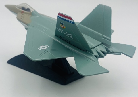 Samolot Lockheed Martin F-22 Raptor podstawka METAL Motormax