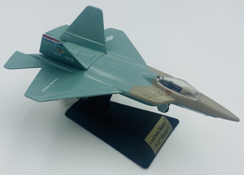Samolot Lockheed Martin F-22 Raptor podstawka METAL Motormax