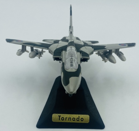 Samolot Panavia Tornado podstawka METAL Motormax