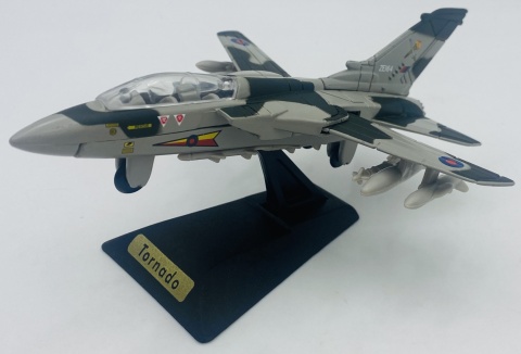 Samolot Panavia Tornado podstawka METAL Motormax