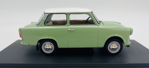 Trabant 601 (1965) model WB124241 METAL WhiteBox 1:24 zielony Trabant 601 (1965) model WB124241 METAL WhiteBox 1:24 zielony