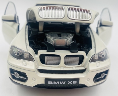 BMW X6 5.0 xDrive E71 model 24004 Welly 1:24 biały