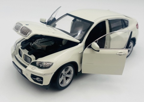 BMW X6 5.0 xDrive E71 model 24004 Welly 1:24 biały