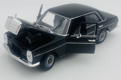 MERCEDES-BENZ 220 W115 metal model WELLY 1:24 czarny