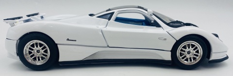 PAGANI Zonda C12 1:18 model Motormax 73147 biały