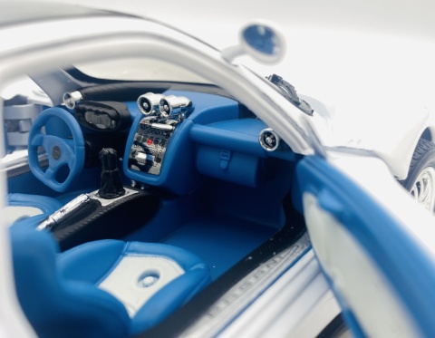 PAGANI Zonda C12 1:18 model Motormax 73147 biały