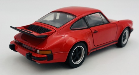 PORSCHE 911 Turbo 3.0 1974 model 24043 metal WELLY 1:24 czerwony