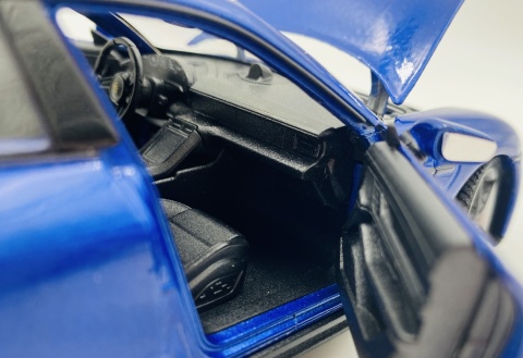 PORSCHE Taycan Turbo S model 24107 metal WELLY 1:24 niebieski