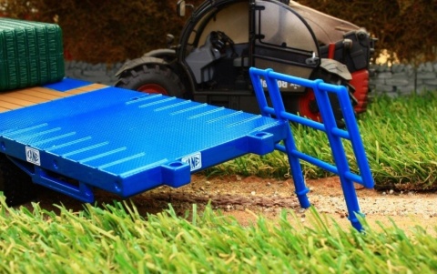 Przyczepa do słomy KANE 1:32 Britains 43218