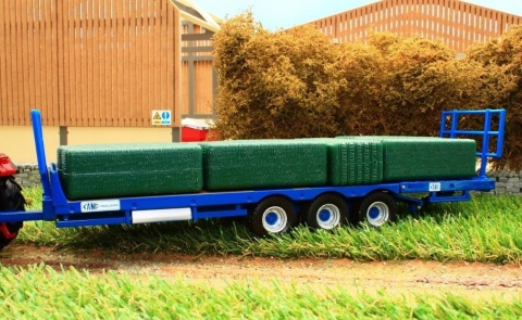 Przyczepa do słomy KANE 1:32 Britains 43218