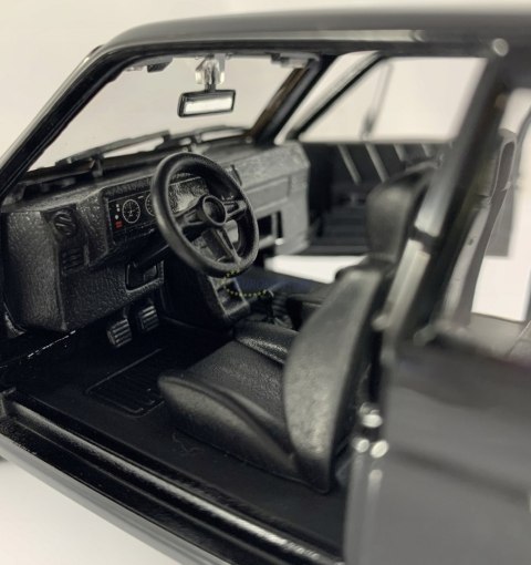 VW Volkswagen Golf I GTI 1979 1:24 Bburago 21089 VW Volkswagen Golf I GTI 1979 1:24 Bburago 21089