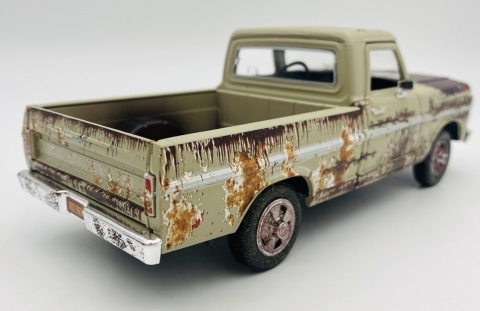 1972 Ford F-100 podrdzewiały 1:24 Motormax 79074 Weathered Treasures