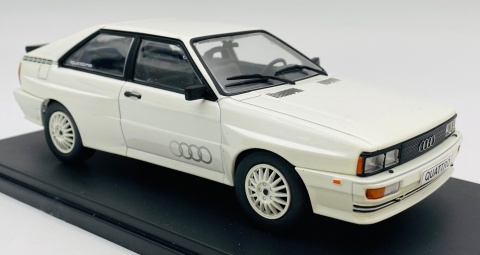 Audi Quattro 1981 model 124247 WhiteBox 1:24 biały