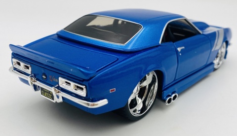 Chevrolet CAMARO Z28 1968 1:24 32508 Maisto Design