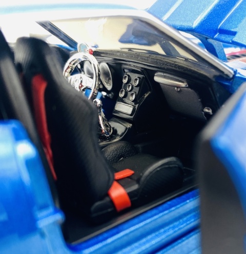 Chevrolet CAMARO Z28 1968 1:24 32508 Maisto Design