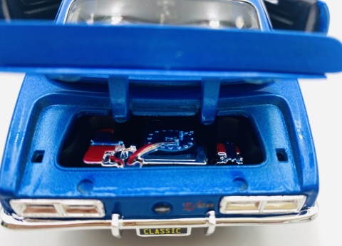 Chevrolet CAMARO Z28 1968 1:24 32508 Maisto Design