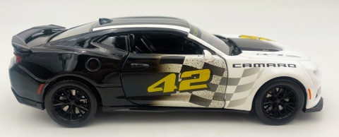 Chevrolet CAMARO ZL1 2017 #42 model 1:24 Motormax GT Racing 73797