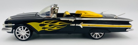 Chevrolet Impala 1960 tuning model 1:18 Motormax 79009 czarny z płomieniami