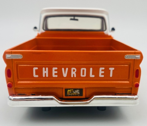 Chevy C10 Fleetside 1966 Pickup 1:24 Motormax 79034 Get Low Series orange