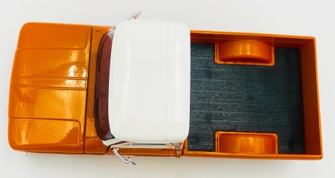 Chevy C10 Fleetside 1966 Pickup 1:24 Motormax 79034 Get Low Series orange