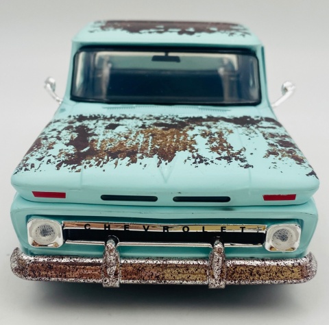 Chevy C10 Fleetside podrdzewiały 1:24 Motormax 79073 Weathered Treasures